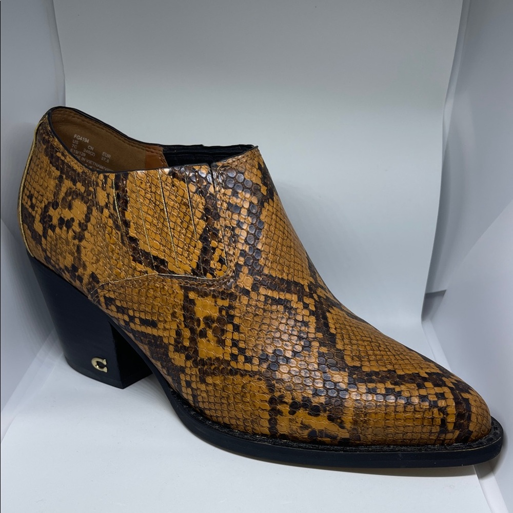 Coach Women’s Tan and Black w/Snakeskin Boots Size 7 C US 37.5 EUR - Picture 6 of 13
